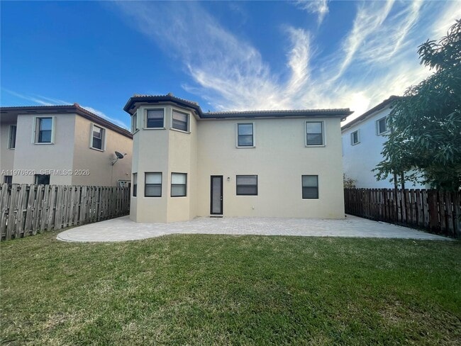 Building Photo - 10417 SW 231st Ter