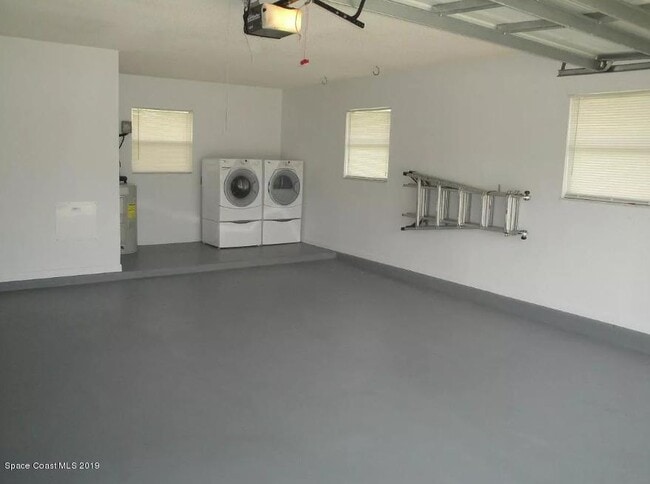 Building Photo - 431 Washington Ave