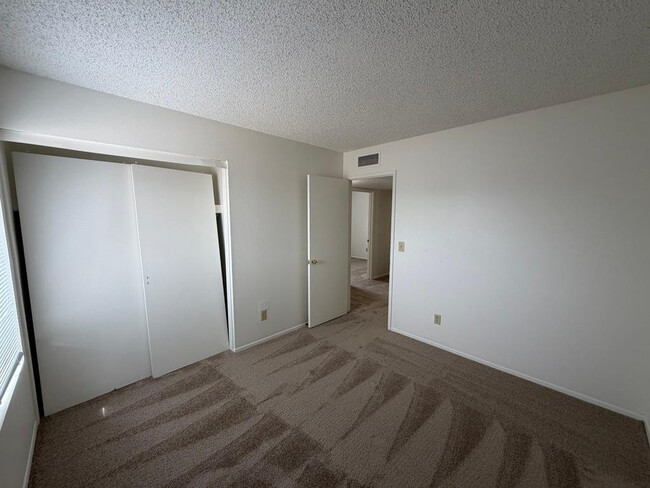 Building Photo - 5102 E Bannock St