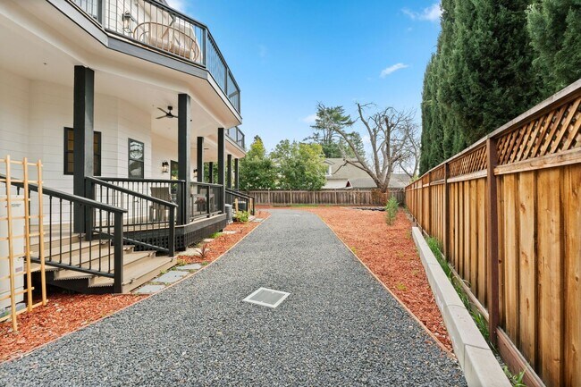 Building Photo - $15,995 - Stunning Executive Estate in Wil...