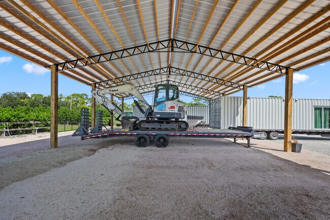 Building Photo - 14704 Black Bear Rd