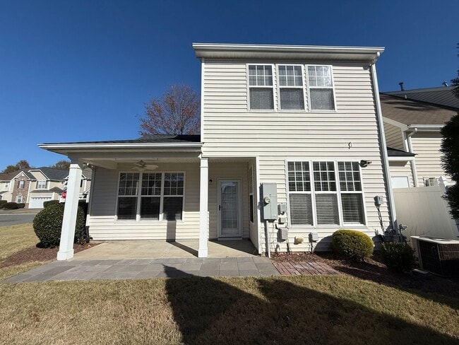 Building Photo - Stunning 2BD, 2.5BA Morrisville Home in a Prime Location Near Interstates, RDU Airport, and RTP