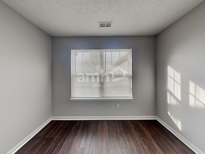 Building Photo - 7216 Burlat Ln