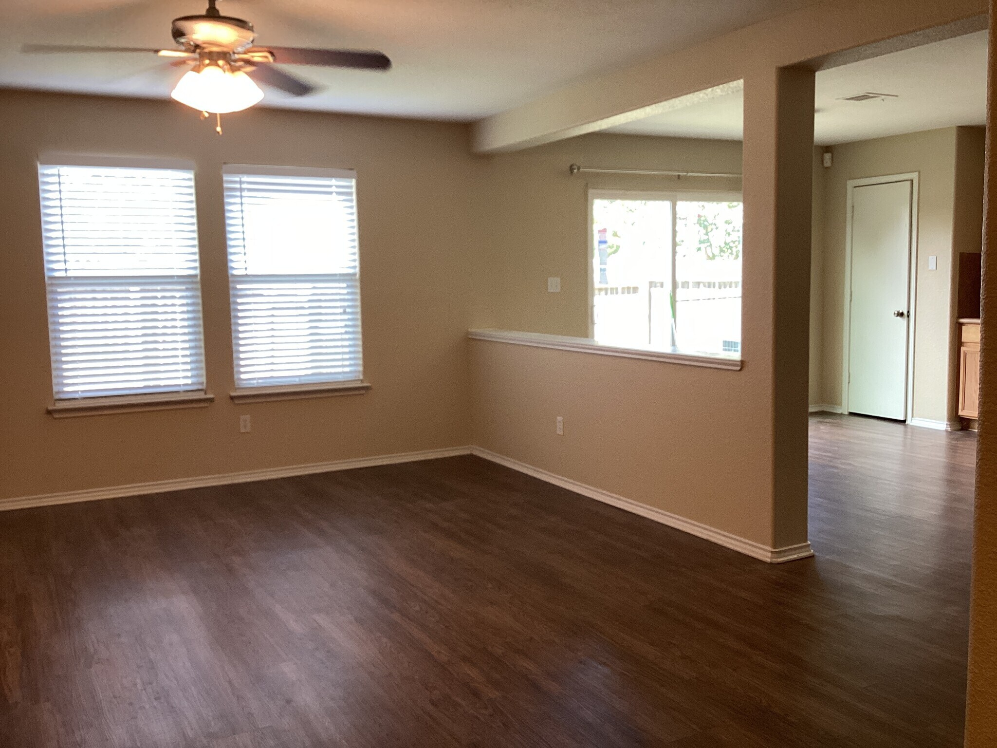 Building Photo - 113 Hays Forest Cv