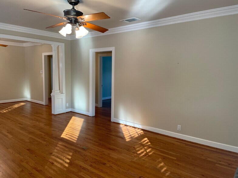 Living Room - 1500 Preston Ave