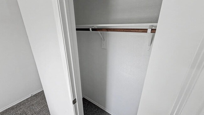 Building Photo - 3405 Tomahawk Dr