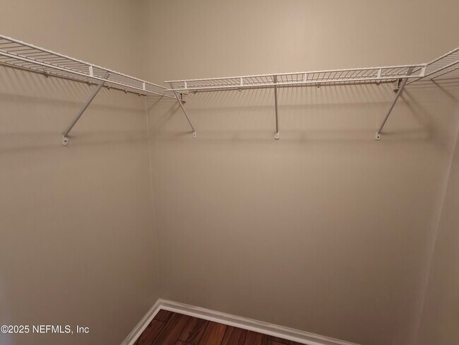 Building Photo - 1505 Majestic View Ln