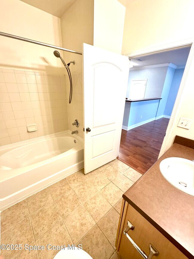 Building Photo - 6461 Borasco Dr