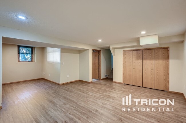 Building Photo - 1235 Wilderness Park Cir