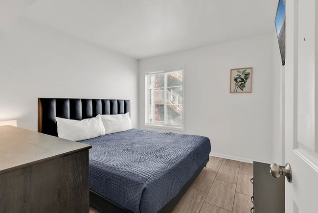 Building Photo - 511 S Ocean Blvd