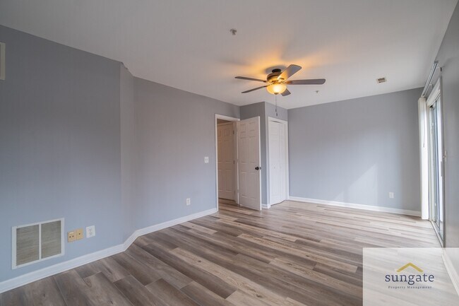 Building Photo - 113 Brightwater Dr