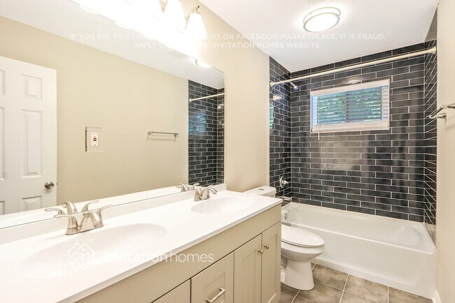 Building Photo - 5888 Simone Dr