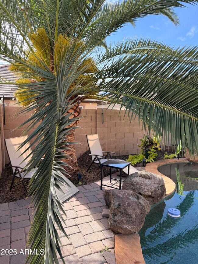 Building Photo - 17239 W Ironwood St