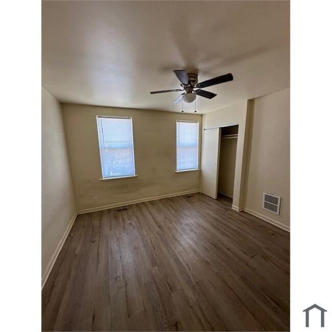 Building Photo - 5626 Utah St