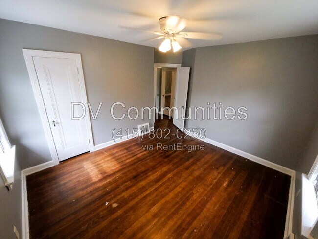 Building Photo - 1504 Sherbrook Rd