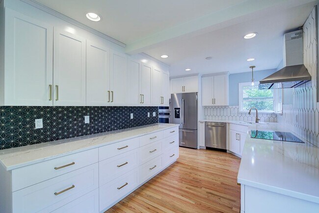 Building Photo - 4Bd/1.75Ba Edmonds House