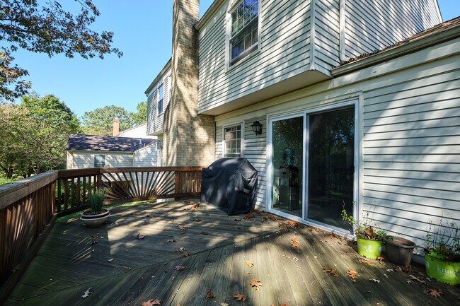 Building Photo - 9124 Orchard Brook Dr