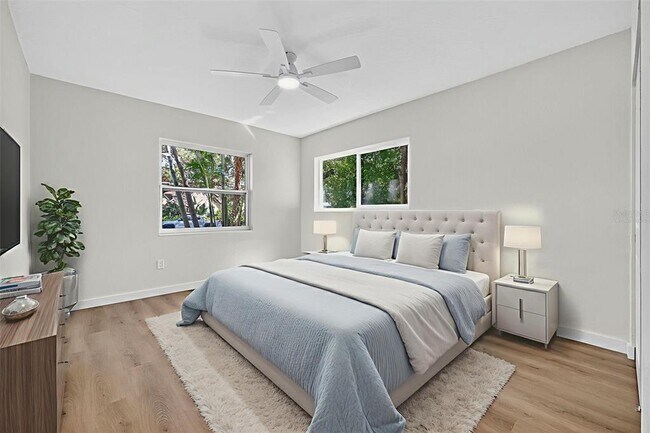 Building Photo - 2710 Boca Ciega Dr N