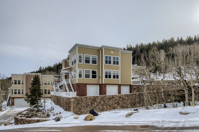 Building Photo - 799 Martin Dr