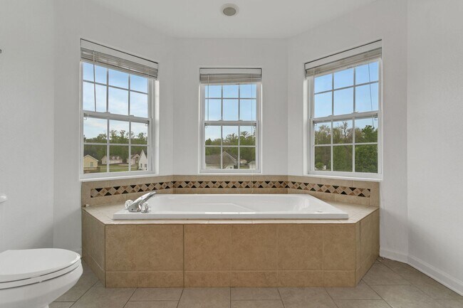 Building Photo - Shingle Landing 4 bedroom; 2,5 bath PET FRIENDLY Custom Home, Moyock NC