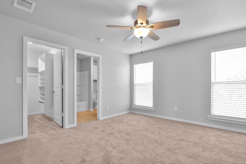 Building Photo - 7526 104th St