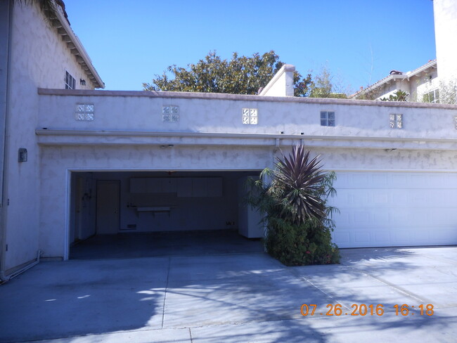 Building Photo - Beautiful 3BD/ 2 BA House For Rent