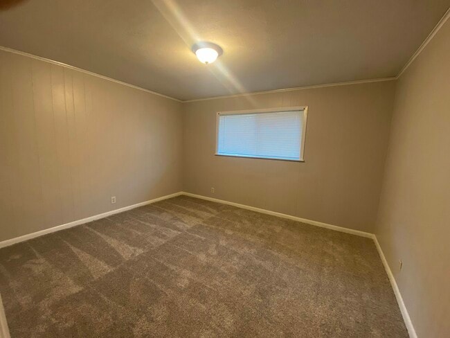 Building Photo - 2729 Mccarley Dr