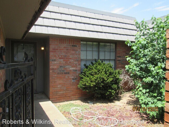 Building Photo - 2 br, 1.5 bath House - 2802 Edgemere Drive