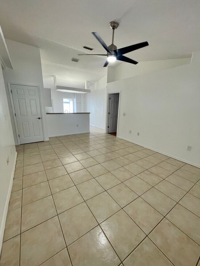 Building Photo - 3BR/2BA Home + 2-Car Garage – $500 Move-In...