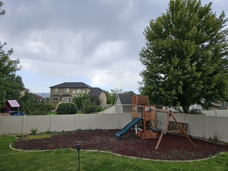 Building Photo - 1879 W Colony Pointe Dr