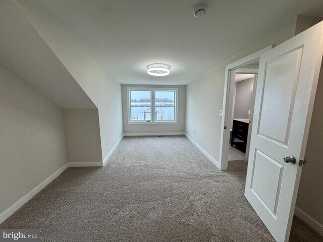 Building Photo - 9135 CUCKOLD Rd