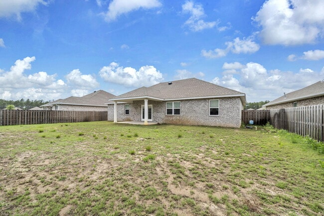 Building Photo - 147 Picnic Pl