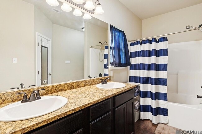 Building Photo - 21125 Beau Chateau Blvd