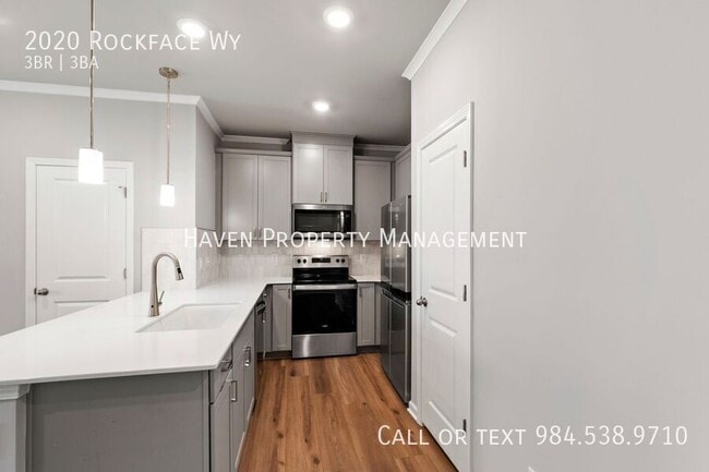 Building Photo - 2020 Rockface Way