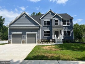 Building Photo - 415 Poplar Ave