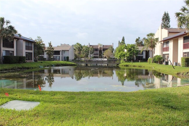 Building Photo - 3832 N Lake Dr