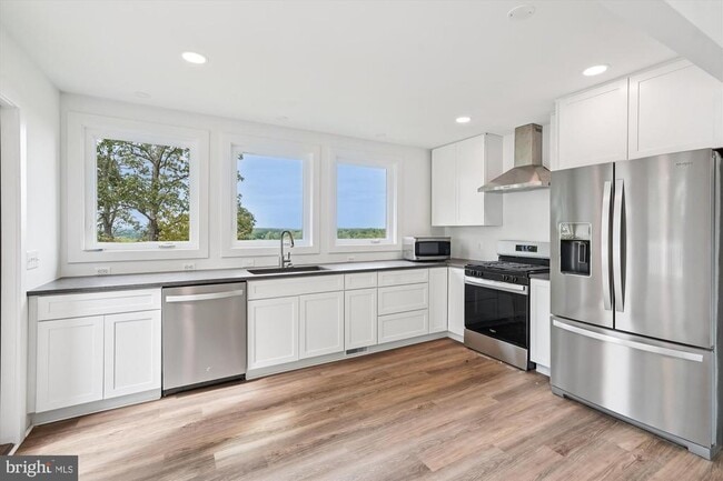 Building Photo - 25490 Kipps Ln