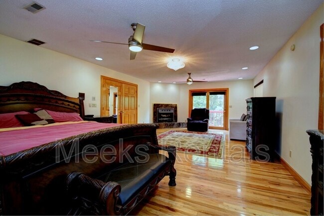 Building Photo - 30 Bridlewood Rd