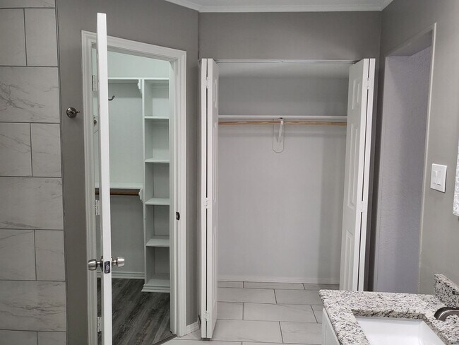 Building Photo - Charming 3bd 2 bth