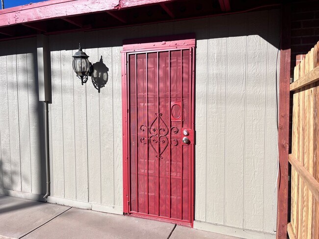 Building Photo - 7130 E 30th St