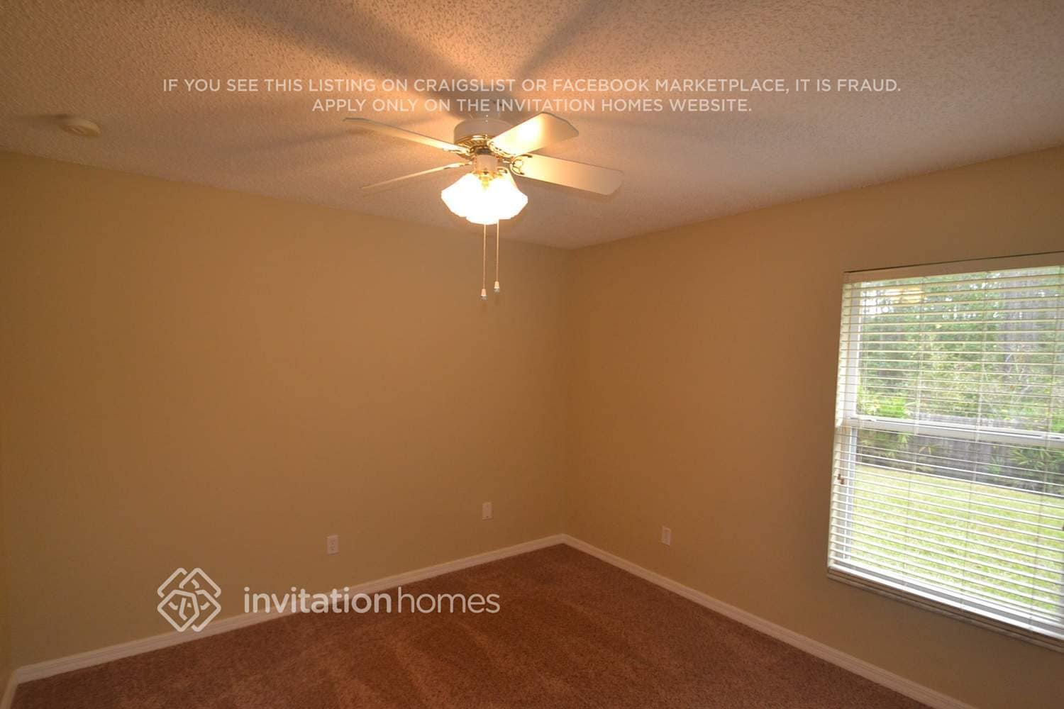 Building Photo - 1450 Lodge Terrace