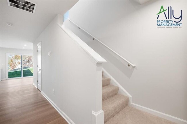 Building Photo - 54 Sophie Kathryn Dr