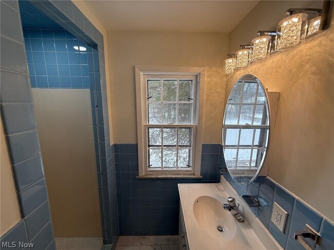 Building Photo - 22350 S Woodland Rd