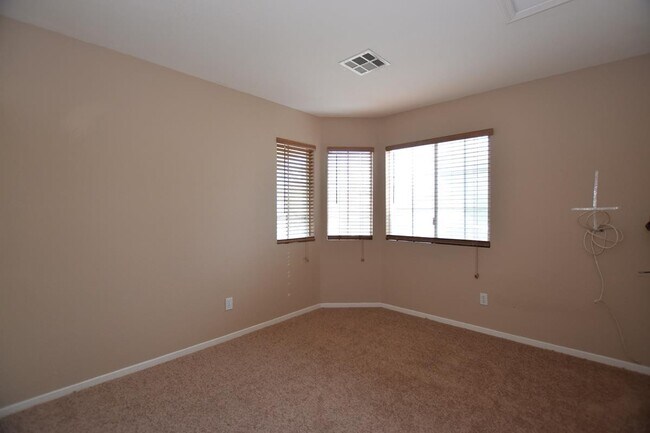 Building Photo - 1024 Clover Tip Ct