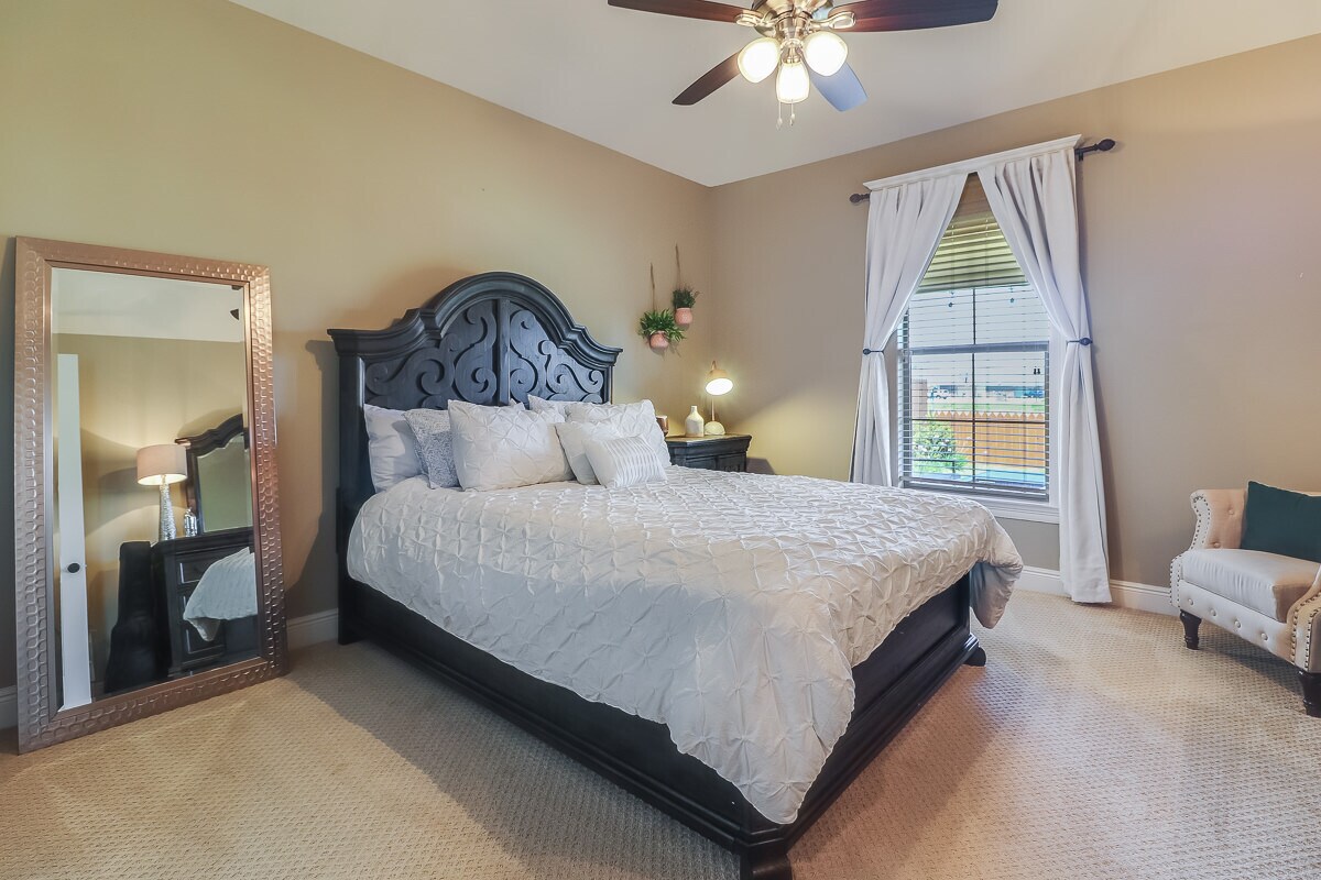 Building Photo - 222 Crenshaw Dr