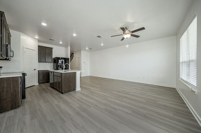 Building Photo - Where Style Meets Comfort: Elevate Your Li...