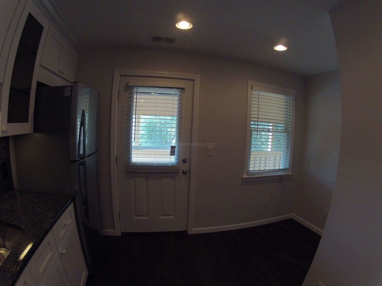 Building Photo - 267 Central Ave