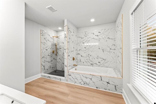 Building Photo - 2128 Hosea L Williams Dr NE