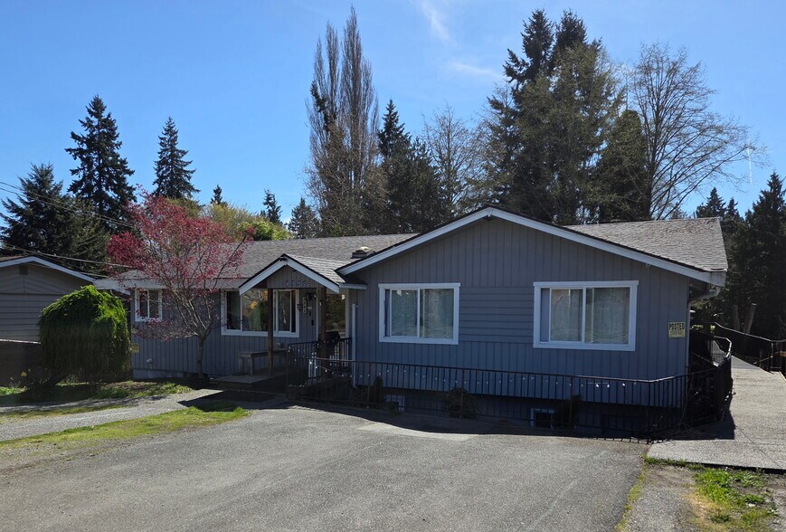 Building Photo - 3332 Larch Way