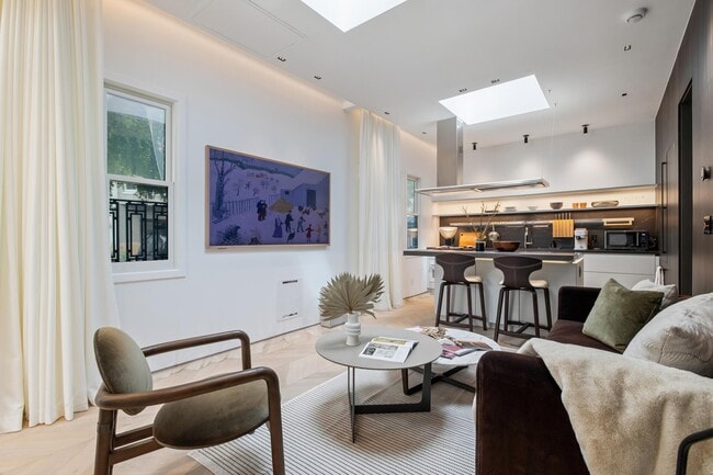 Building Photo - 2783 Filbert St